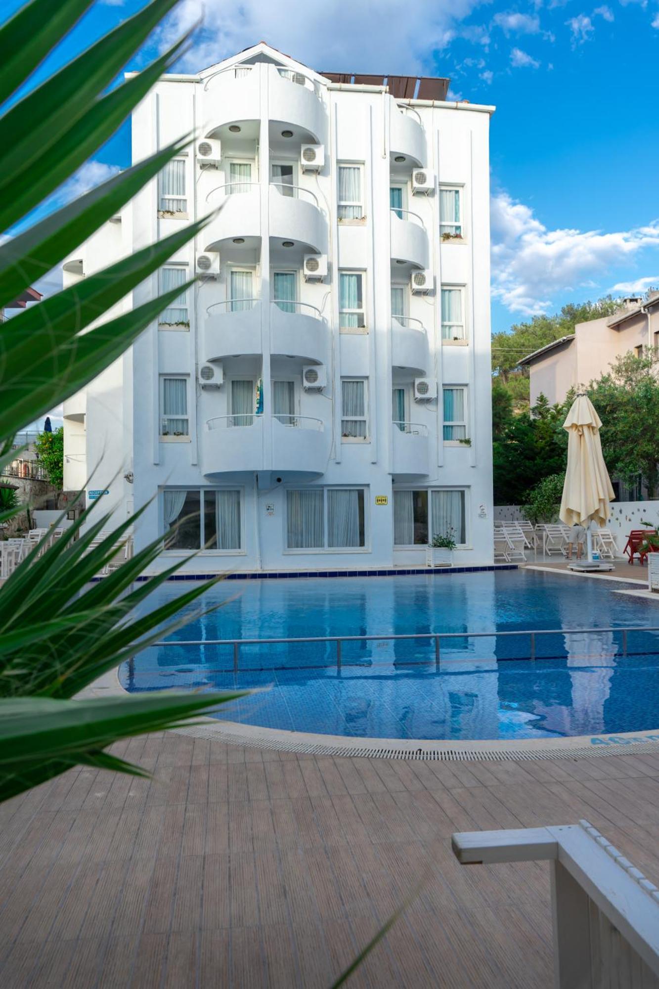 Otel Yeni Cesme Exterior foto